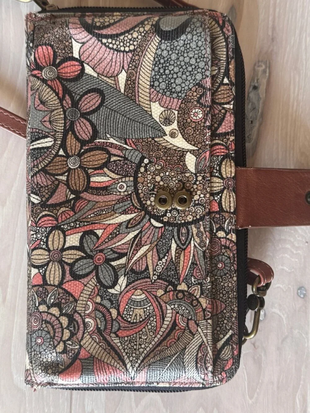 Sakroots Smartphone Crossbody Purse - Women's Cellphone Bag, Wallet For Everyday